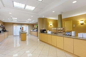 Free daily continental breakfast 
