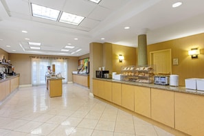 Free daily continental breakfast