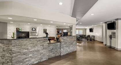 Quality Inn & Suites Denver International Airport