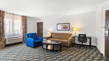 客房, 1 张特大床, 无障碍, 无烟房 | 加厚床垫、办公桌、笔记本电脑工作区、遮光窗帘