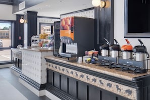 Free daily continental breakfast