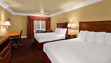 Habitación estándar, 2 camas Queen size, para no fumadores, refrigerador y microondas | Escritorio y espacio para trabajar con laptop