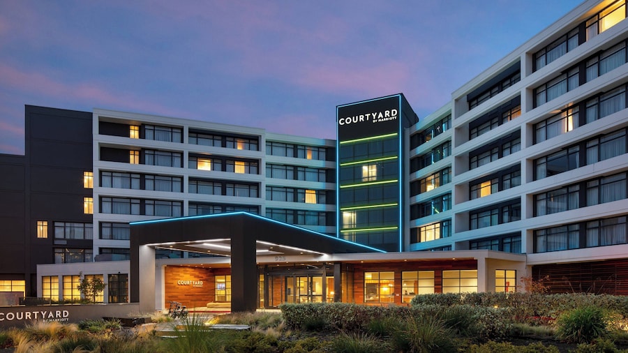 Courtyard by Marriott Seattle Downtown Lake Union