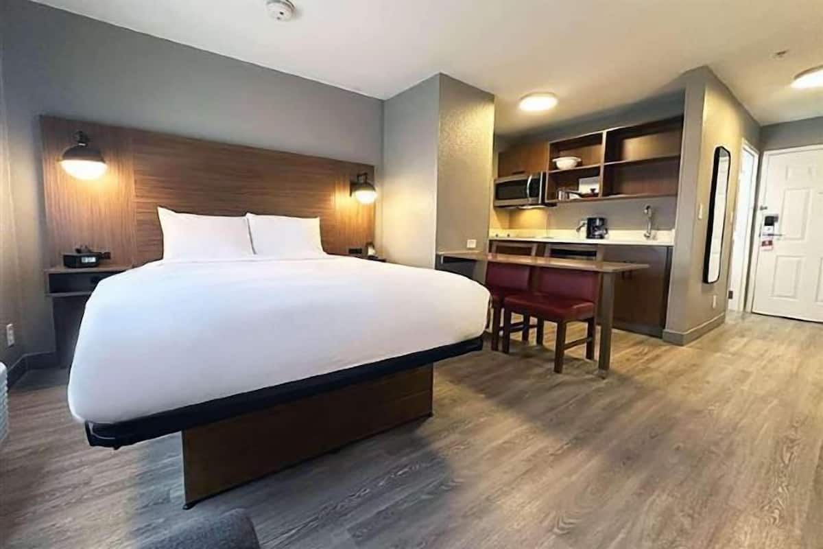 1 bedroom, desk, laptop workspace, iron/ironing board