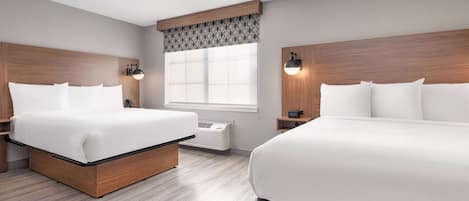 Suite, 2 Queen-Betten, Nichtraucher (Full Kitchen) | 1 Schlafzimmer, Schreibtisch, laptopgeeigneter Arbeitsplatz
