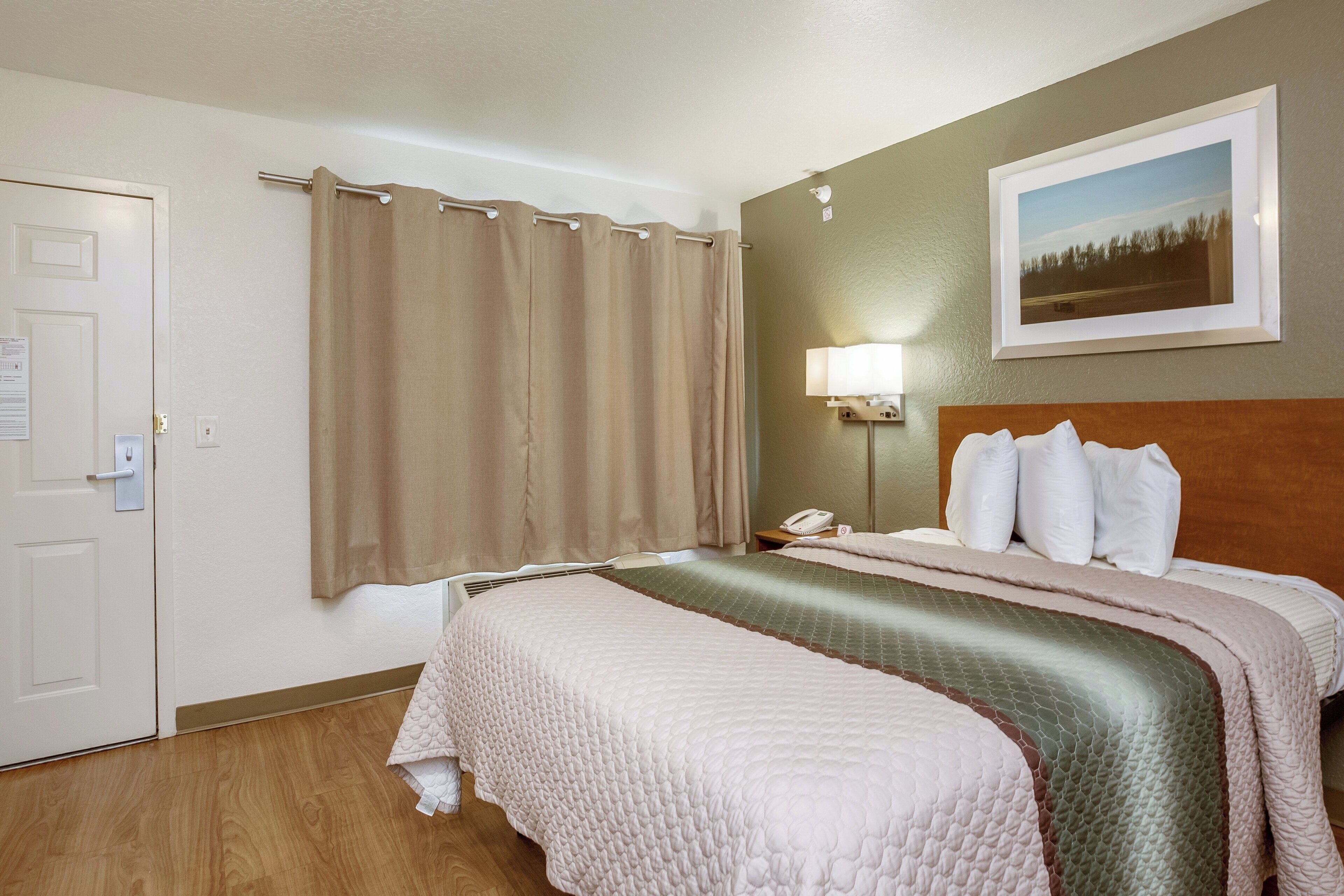 Photo - HomeTowne Studios by Red Roof Philadelphia – Mt Laurel/ Maple Shade, NJ