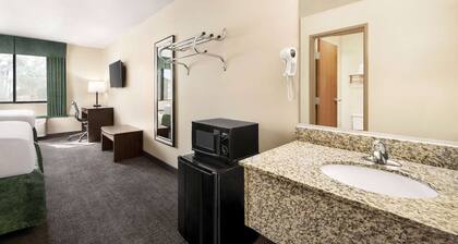 Travelodge by Wyndham Yuma