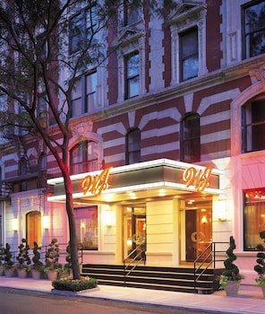 Hotel Exterior at Washington Jefferson