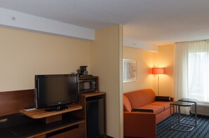 In-room safe, desk, laptop workspace, blackout drapes