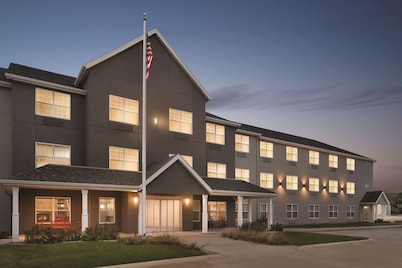 Country Inn & Suites by Radisson, Cedar Falls, IA