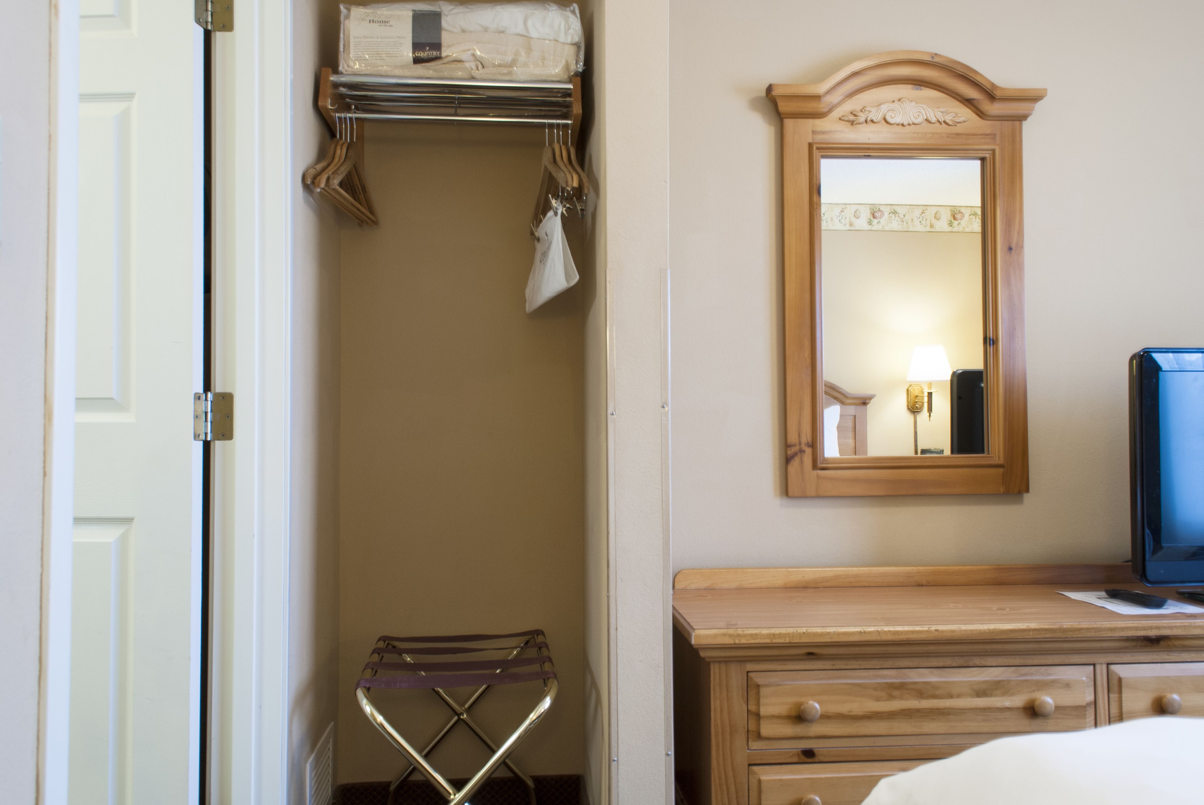 suite, 1 bedroom, non smoking | room amenity