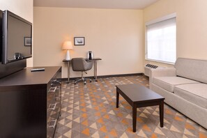 Hypo-allergenic bedding, in-room safe, desk, laptop workspace