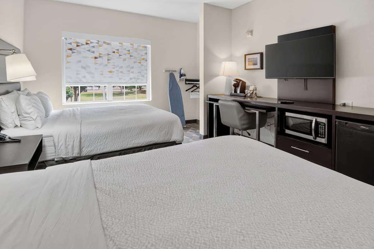 Standard Room, 2 Queen Beds, Accessible (Mobility)