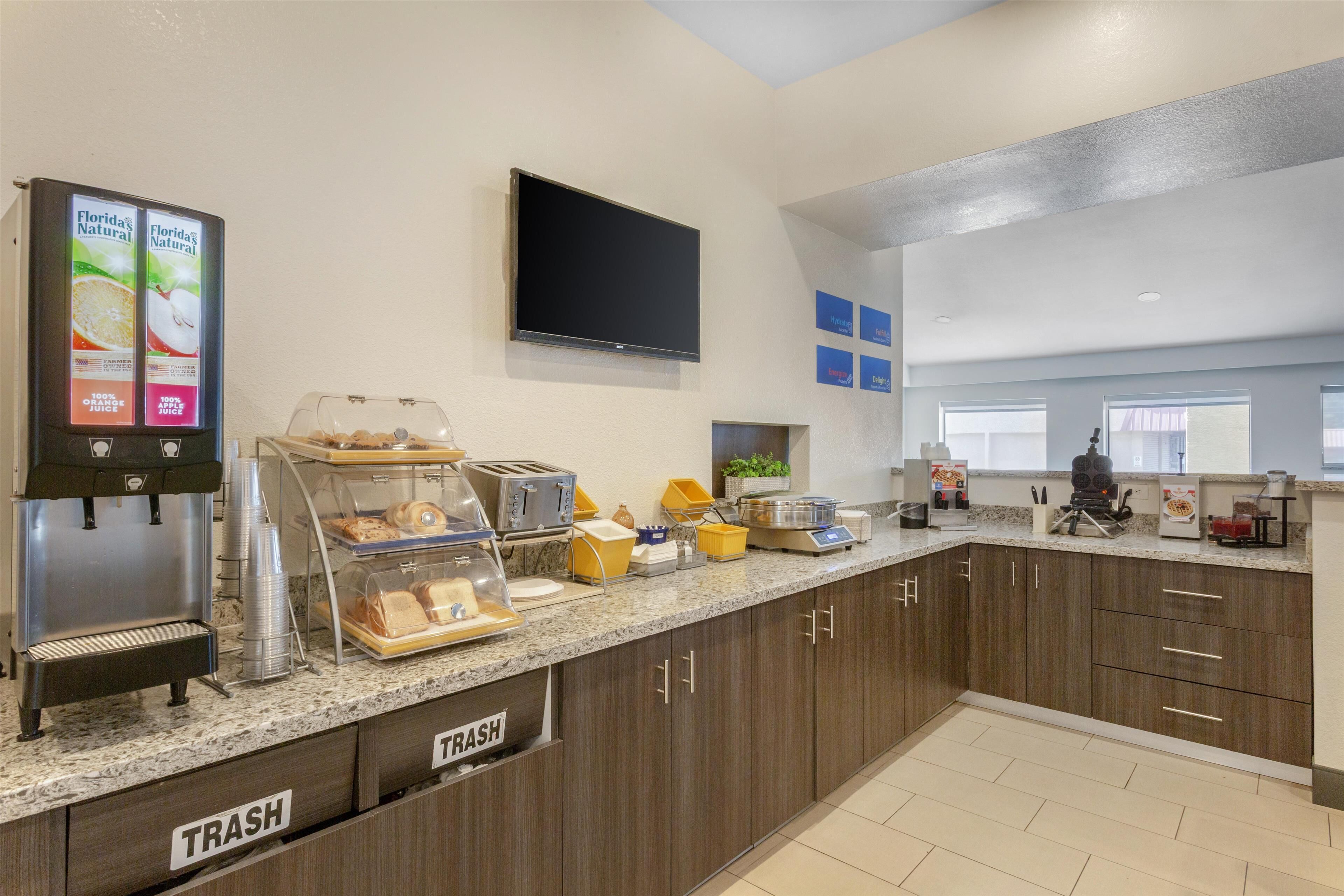 free daily buffet breakfast