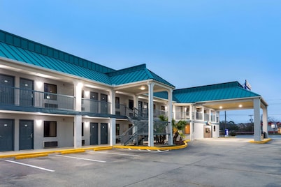 Baymont by Wyndham Biloxi/Ocean Springs