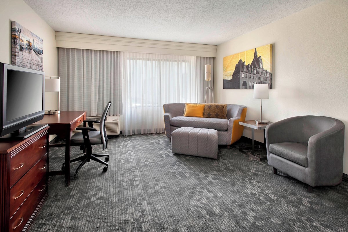 1 bedroom, premium bedding, in-room safe, individually furnished