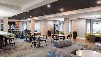 Frokost og middag serveres, amerikanske retter