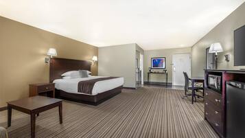 In-room safe, desk, iron/ironing board, free WiFi