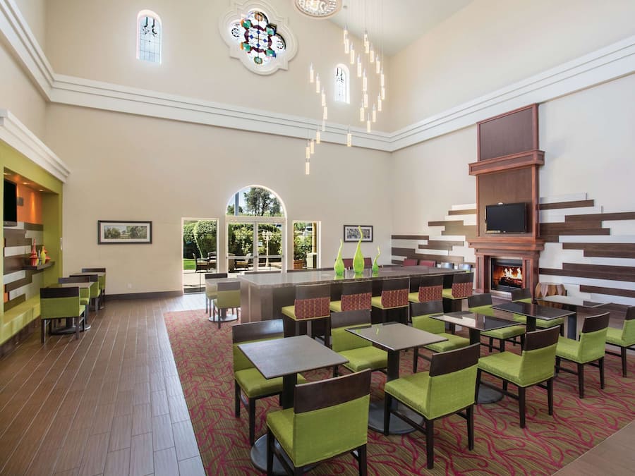 Déjeuner continental gratuit tous les jours