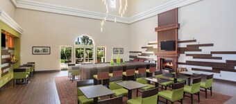 La Quinta Inn & Suites by Wyndham Conference Center Prescott