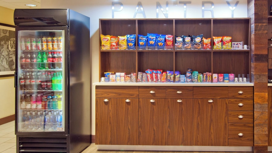 Four Points by Sheraton Nashville Airport