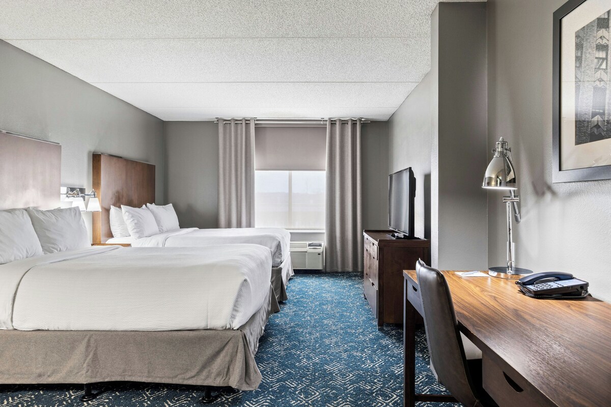 In-room safe, desk, laptop workspace, blackout curtains