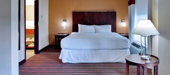 Four Points by Sheraton Nashville Airport