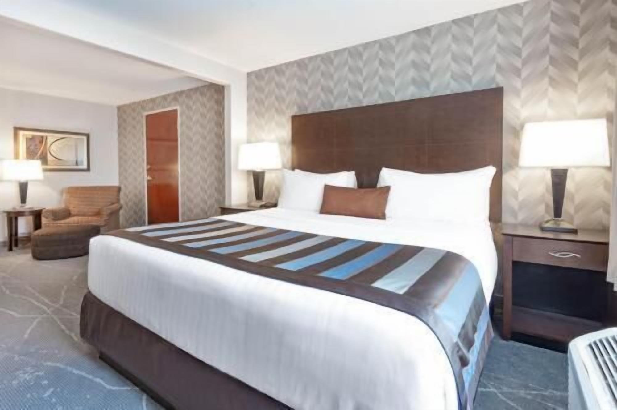 Ropa de cama de alta calidad y colchones con acolchado adicional