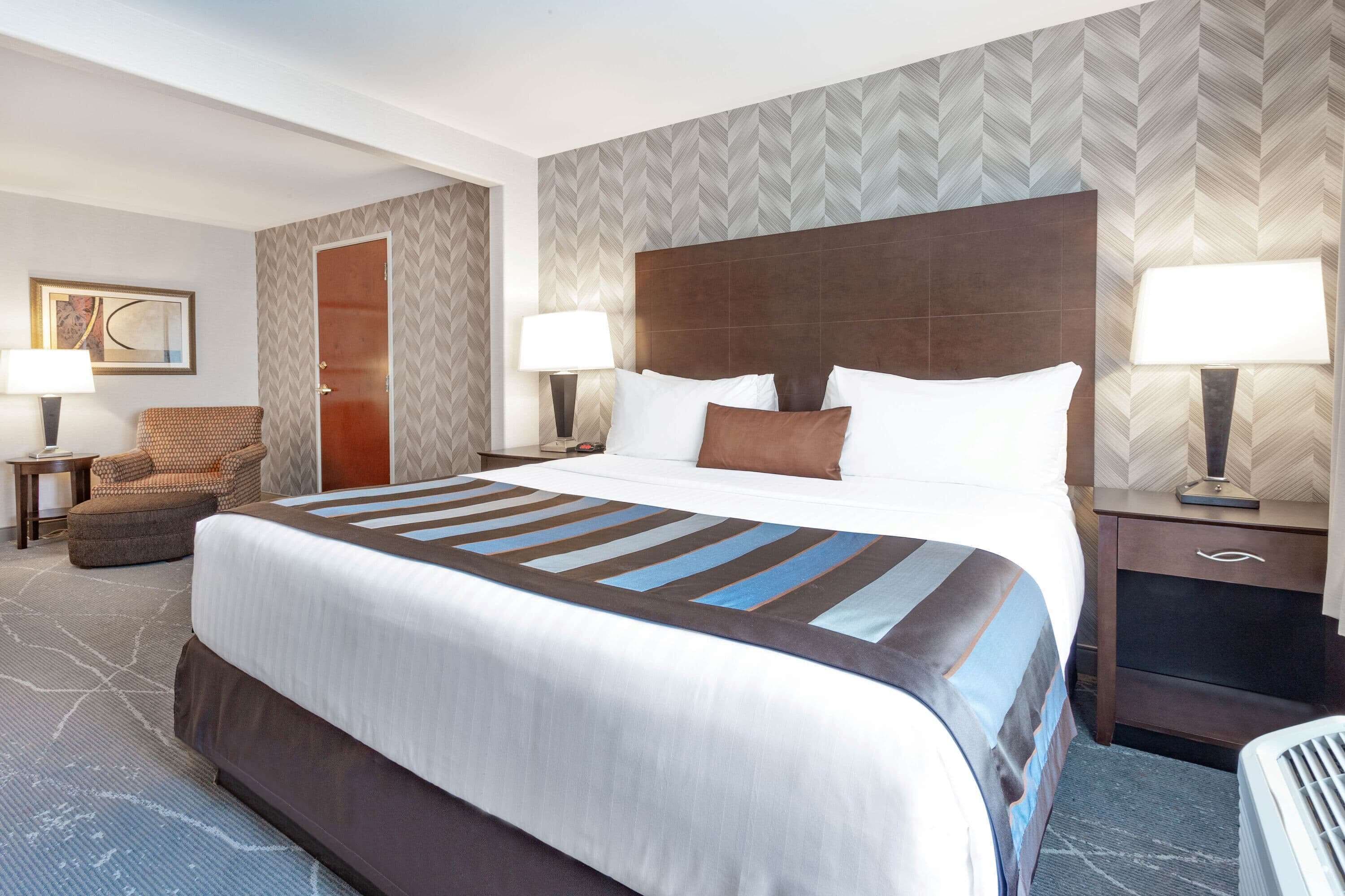 1 bedroom, premium bedding, pillow-top beds, in-room safe