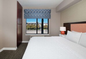1 bedroom, premium bedding, down comforters, desk