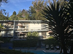 Exterior - Highland Gardens Hotel (Los Angeles)