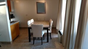 Dining - Highland Gardens Hotel (Los Angeles)