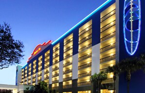 Exterior - Hampton Inn Cocoa Beach/Cape Canaveral (Cocoa Beach)