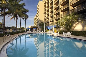 Outdoor pool, pool umbrellas