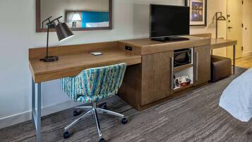 In-room safe, iron/ironing board, free WiFi, bed sheets