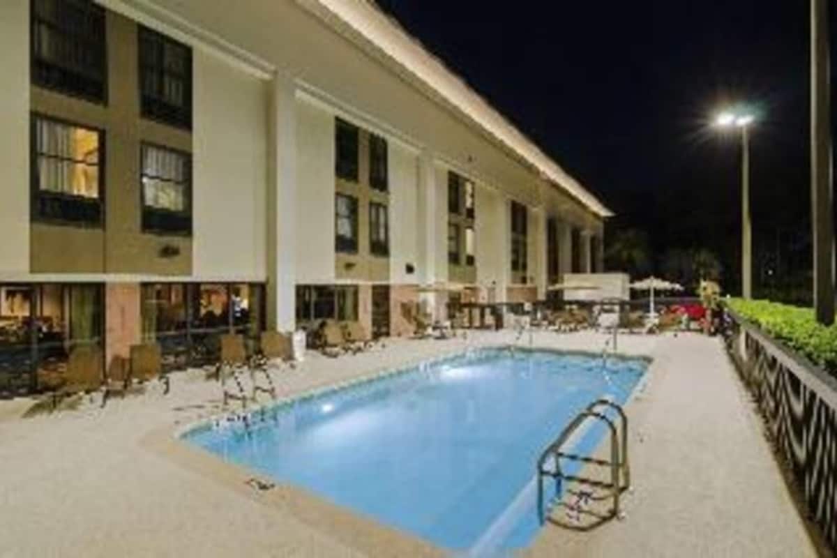 Pool | Outdoor pool, sun loungers