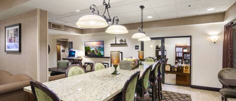 Lobby-lounge