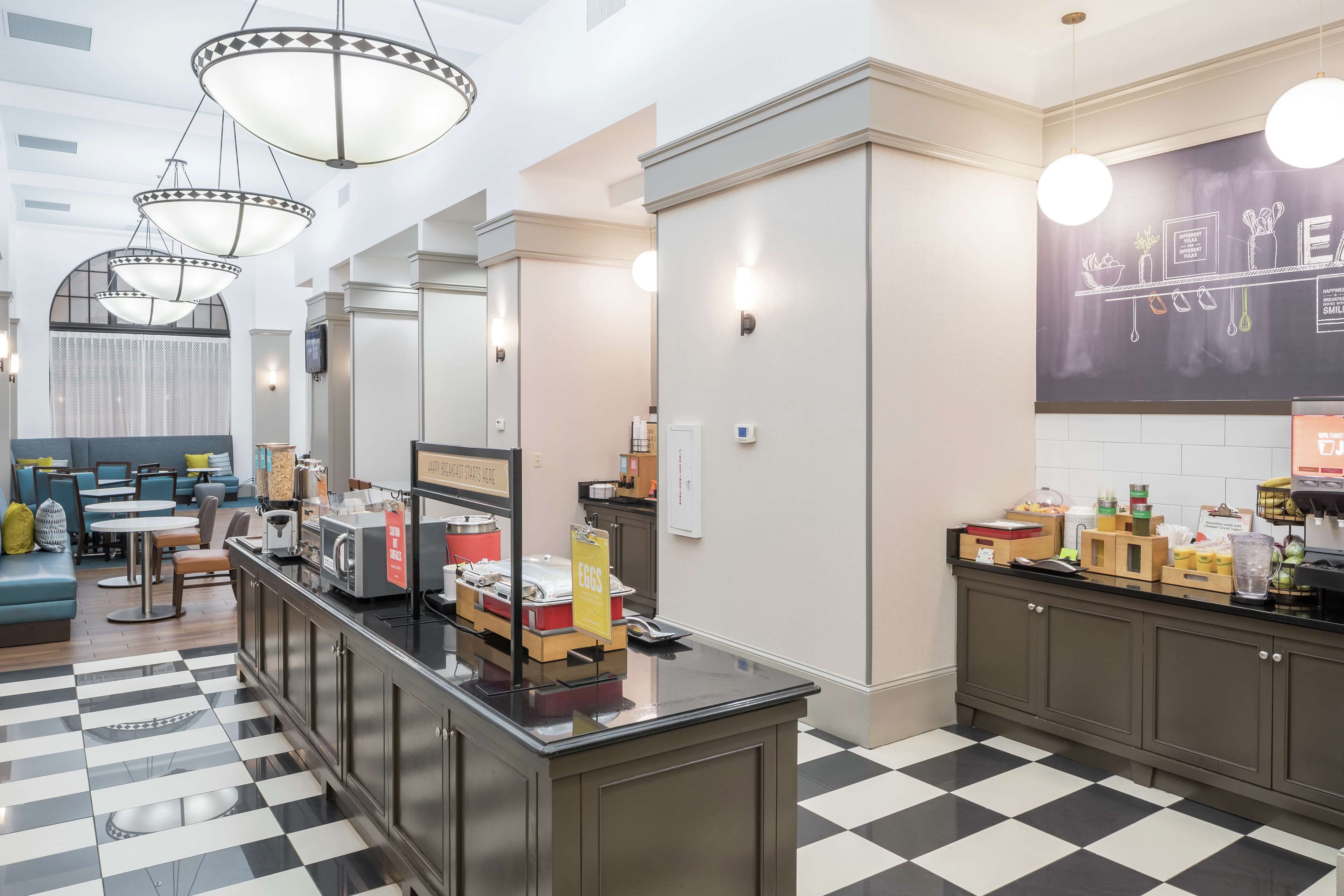 free daily continental breakfast