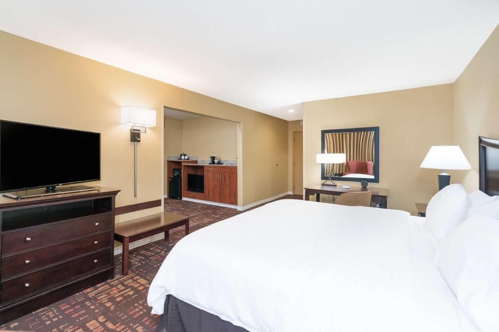 Premium bedding, pillowtop beds, desk, blackout drapes