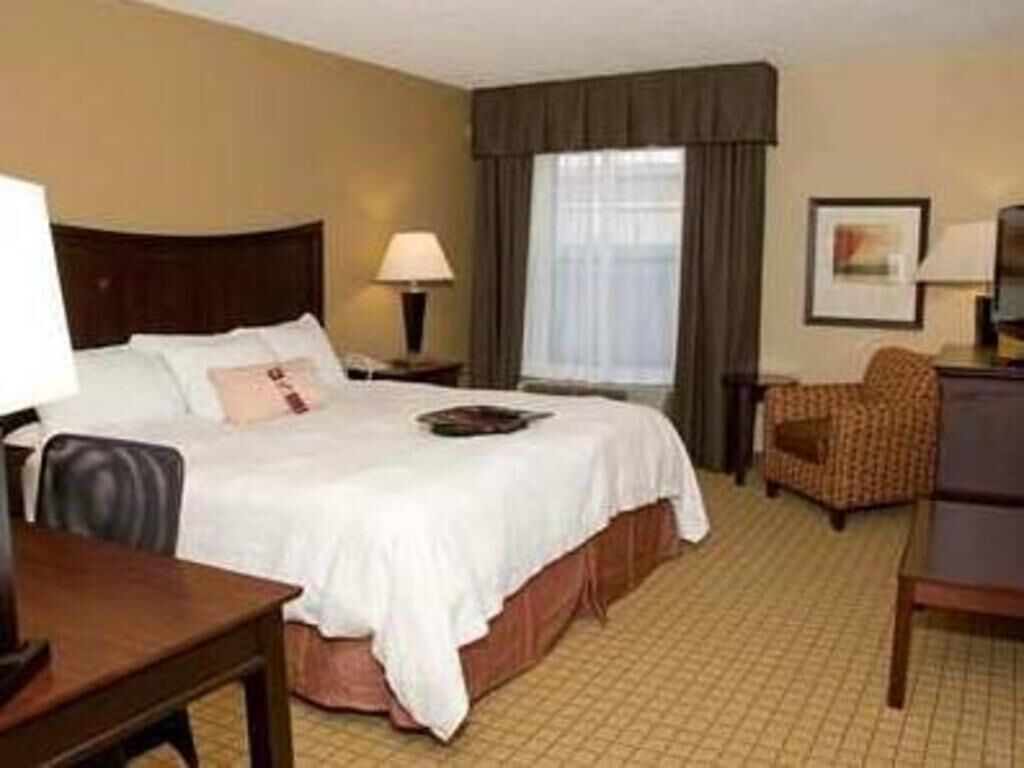 Premium bedding, pillowtop beds, desk, blackout drapes