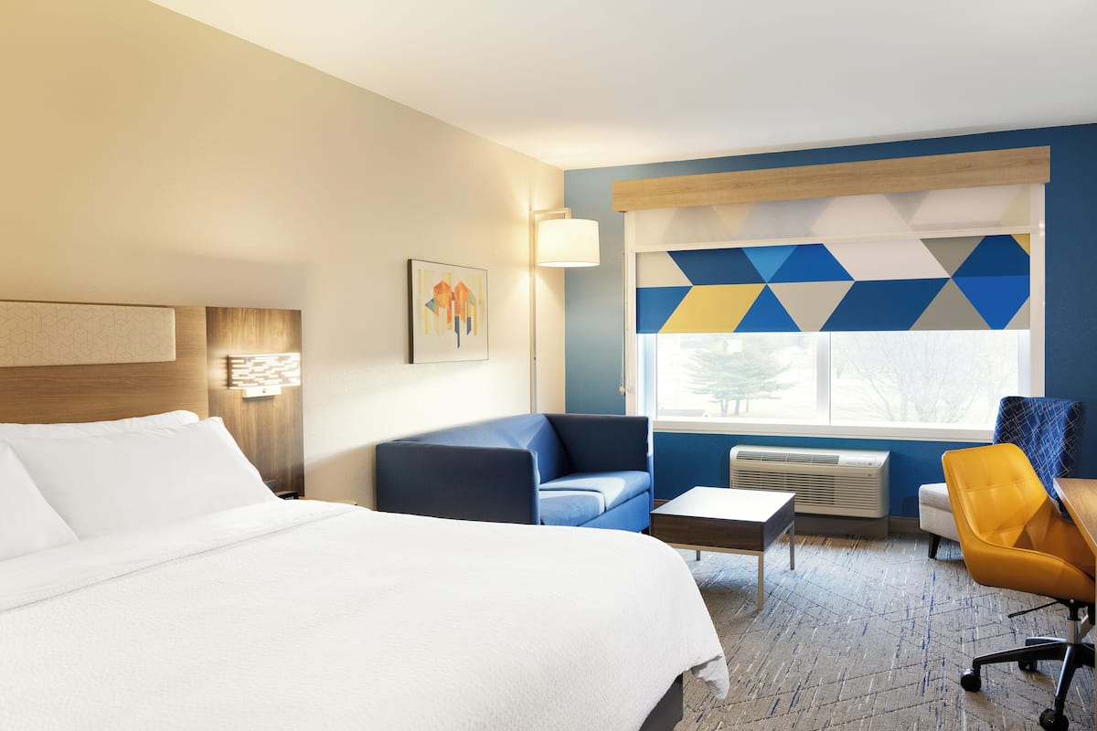 In-room safe, desk, laptop workspace, soundproofing