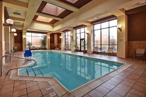 Indoor pool - Embassy Suites by Hilton Lexington/UK Coldstream (Lexington)