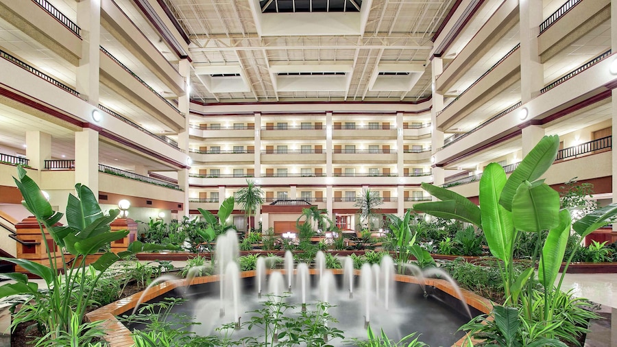 Embassy Suites by Hilton Lexington/UK Coldstream