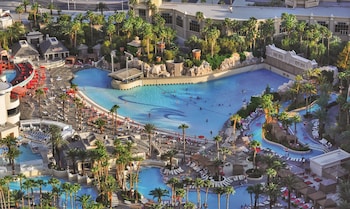 3 outdoor pools, a heated pool, cabanas (surcharge), sun loungers at Mandalay Bay Resort And Casino