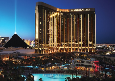Exterior. Mandalay Bay Resort And Casino