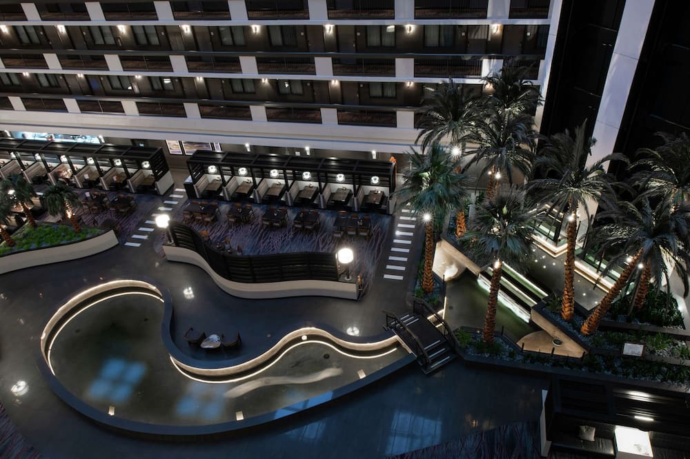Embassy Suites by Hilton Las Vegas