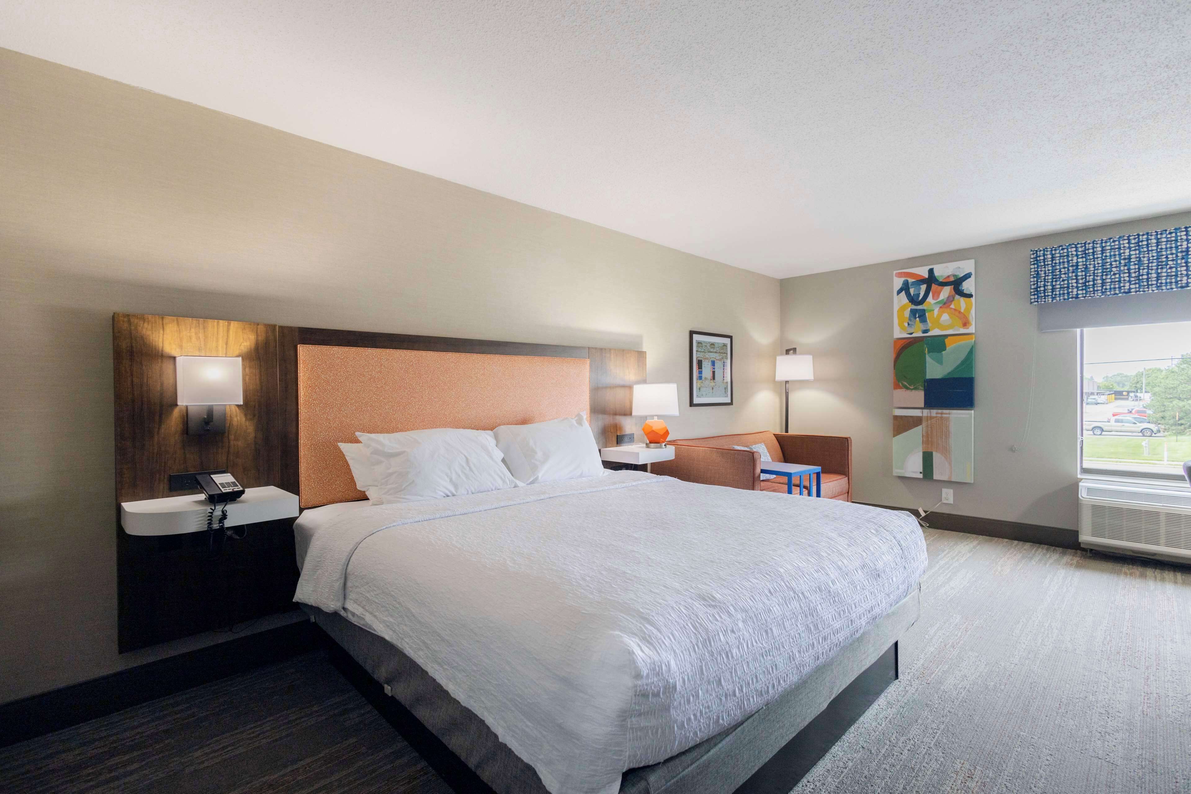 one king study sofabed non smoking | in-room safe, desk, iron/ironing board, free cots/infant beds