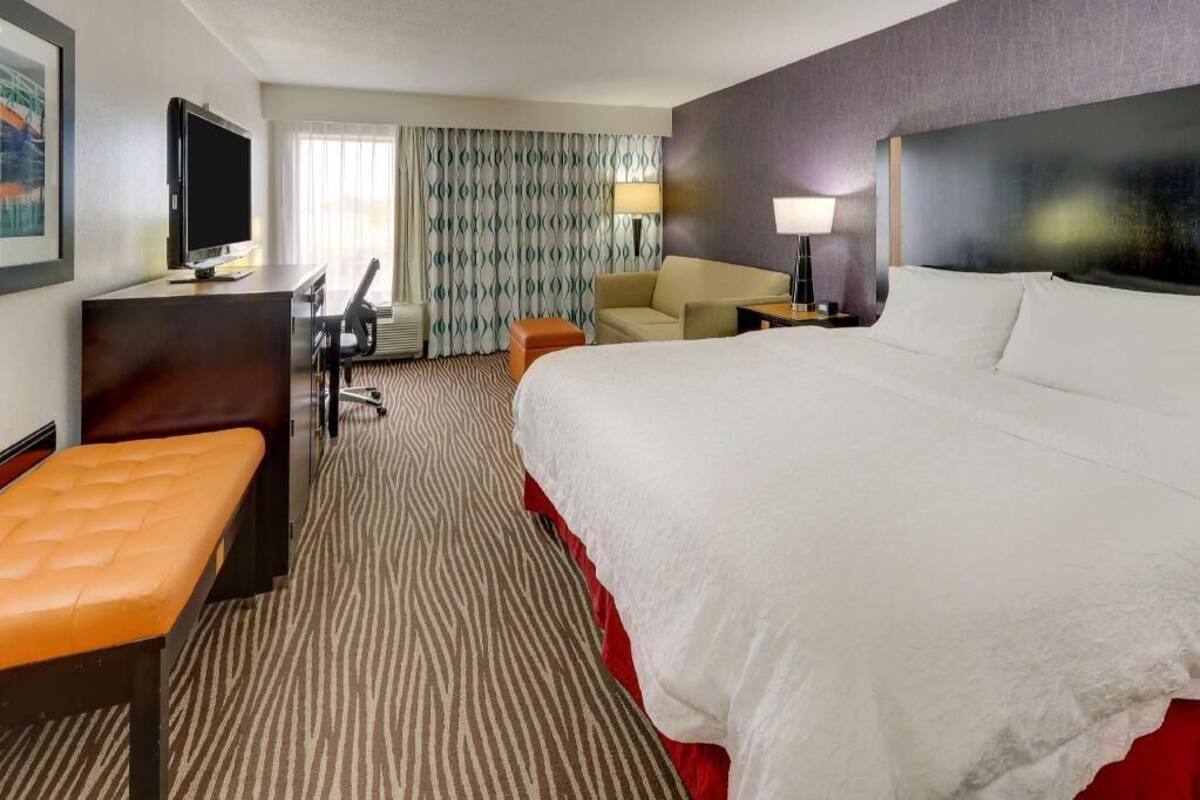 In-room safe, desk, iron/ironing board, free cots/infant beds