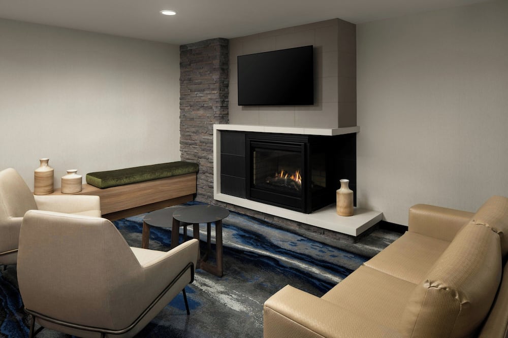 Fairfield Inn & Suites by Marriott Lake Oswego