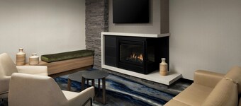 Fairfield Inn & Suites by Marriott Lake Oswego
